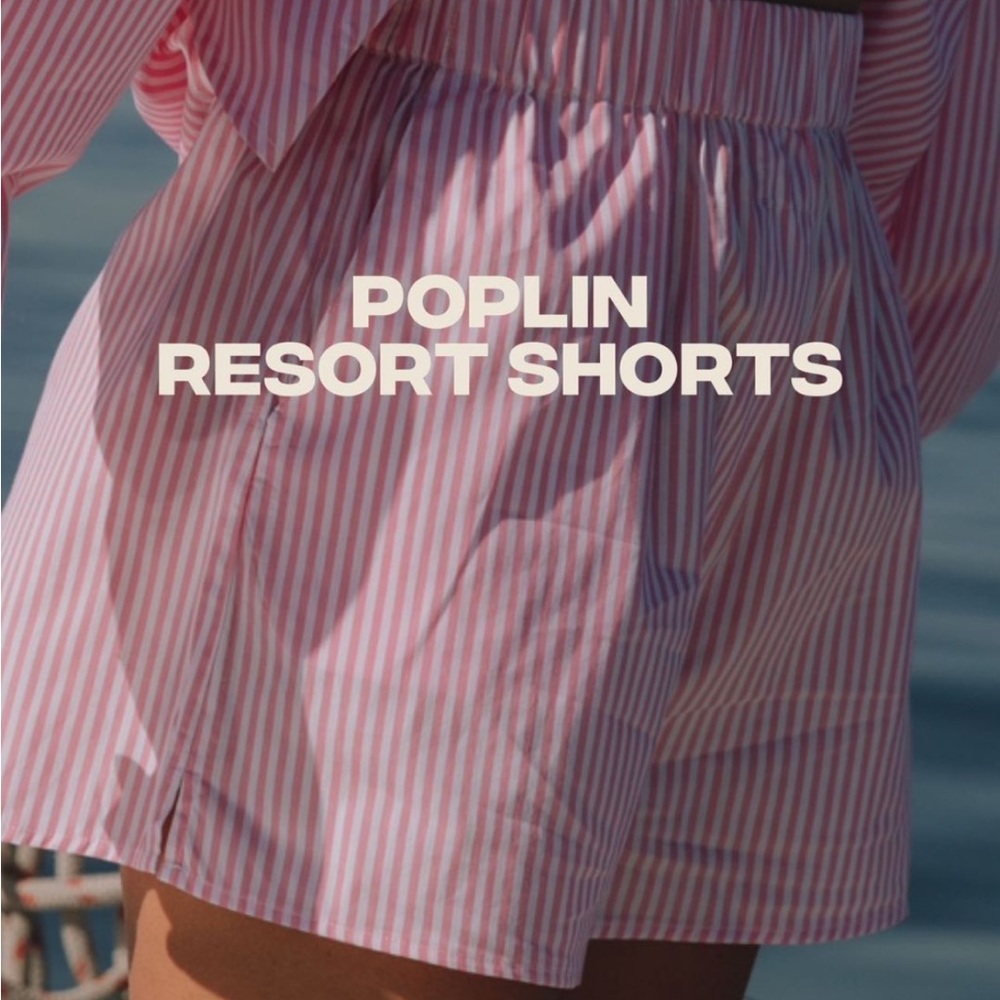Daily drills poplin resort shorts in pink and white stripe